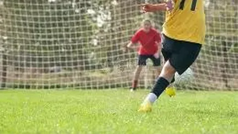 歐冠16強決賽落幕：曼聯出局，哥本哈根及那不勒斯闖入八強！